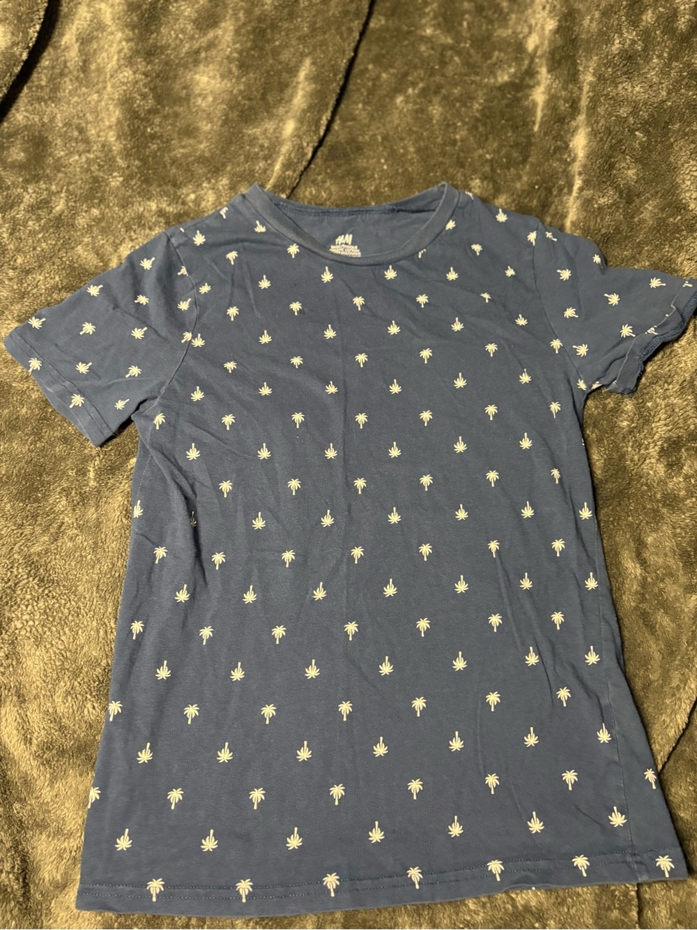 H&M Blue Palm Tree Print Short Sleeve Tee